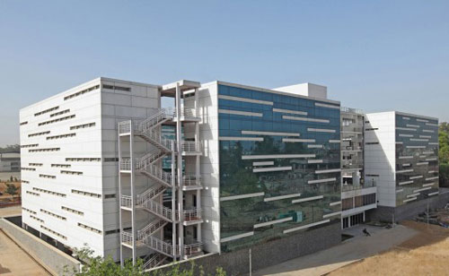 Dental College in New Delhi, India - Educational Buildings Architecture Inspiration