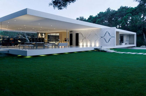 Luxurious Glass Pavilion - Montecito, California 1