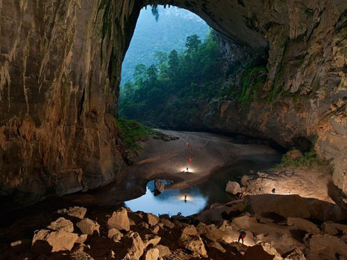 Hang En Cave, Vietnam Photography