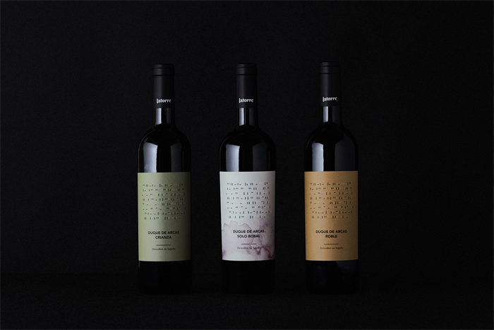 Bodegas_Latorre_Duque_de_ar-700x467 How to design wine labels to attract the customer’s attention