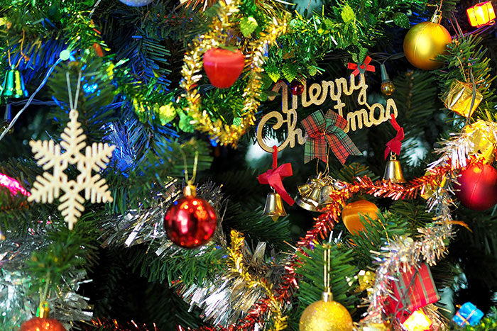 merry-christmas_pexel-700x467 Free Christmas Backgrounds to Use in Photoshop