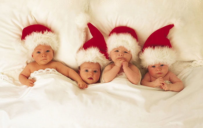 Santa-Babies-700x440 Beautiful Christmas wallpapers you should download