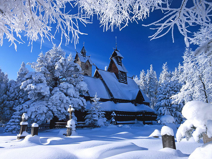 winter-700x525 Beautiful Christmas wallpapers you should download