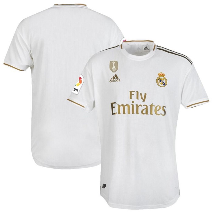 s1-42 The Real Madrid logo evolution and why the emblem is so popular