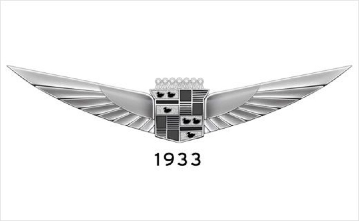 s1-434 The Cadillac logo (emblem) and how it evolved in the past decades
