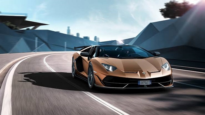 t3-7 The Lamborghini logo and why the symbol is so powerful