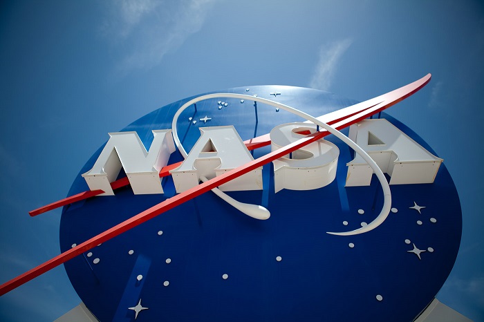 t4-8 The NASA logo and the evolution of the space company's brand