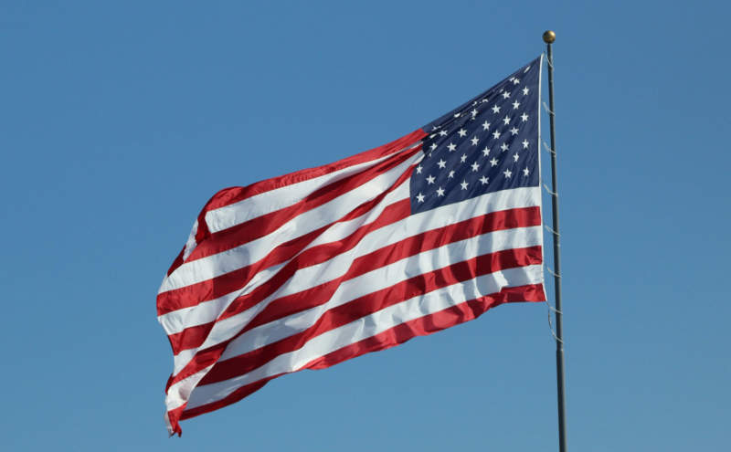 flag20-800x495 The American flag wallpaper examples for the patriot in you