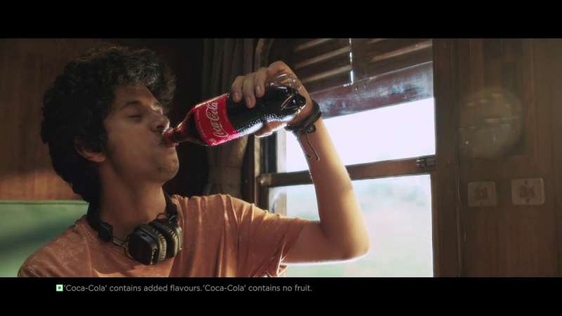 13-6 Coca-Cola Ads: Share Happiness, Refresh Your World