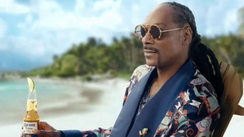 11-15 Sippin' on Sunshine: Corona Ads' Positive Messaging Strategy