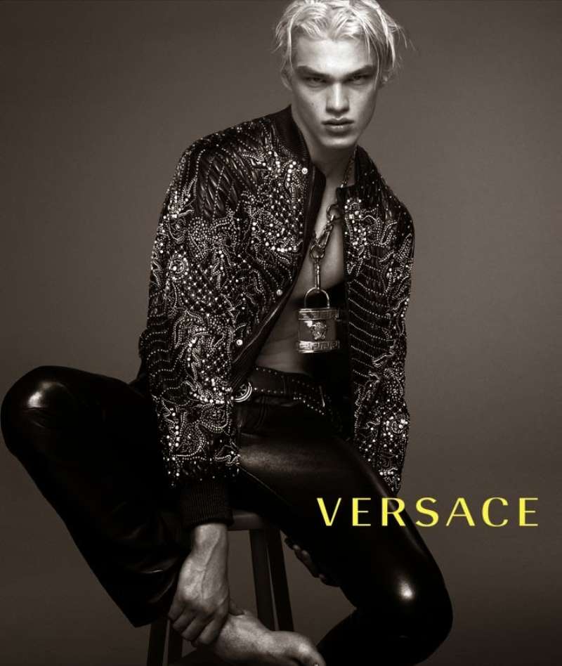 7-3 Versace Ads: Unleash the Power of Bold Italian Fashion
