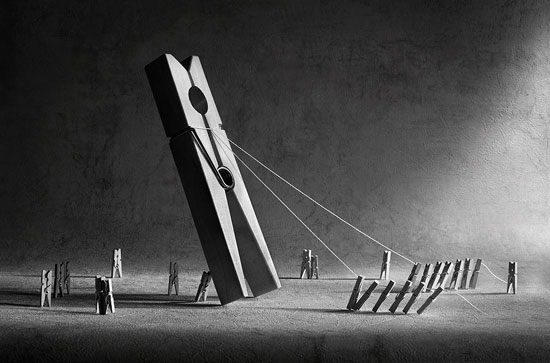 To-erect-a-monument Conceptual Photography Ideas That Will Amaze You (27 Photos)