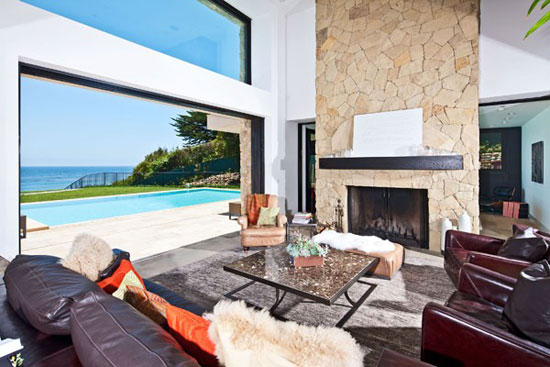 House-in-Malibu5 Luxurious Architecture And Mansion Interior Design (73 Photos)