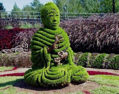 green_sculptures_08 Strange Art That You'll Love (80 Cool Examples Of Art)